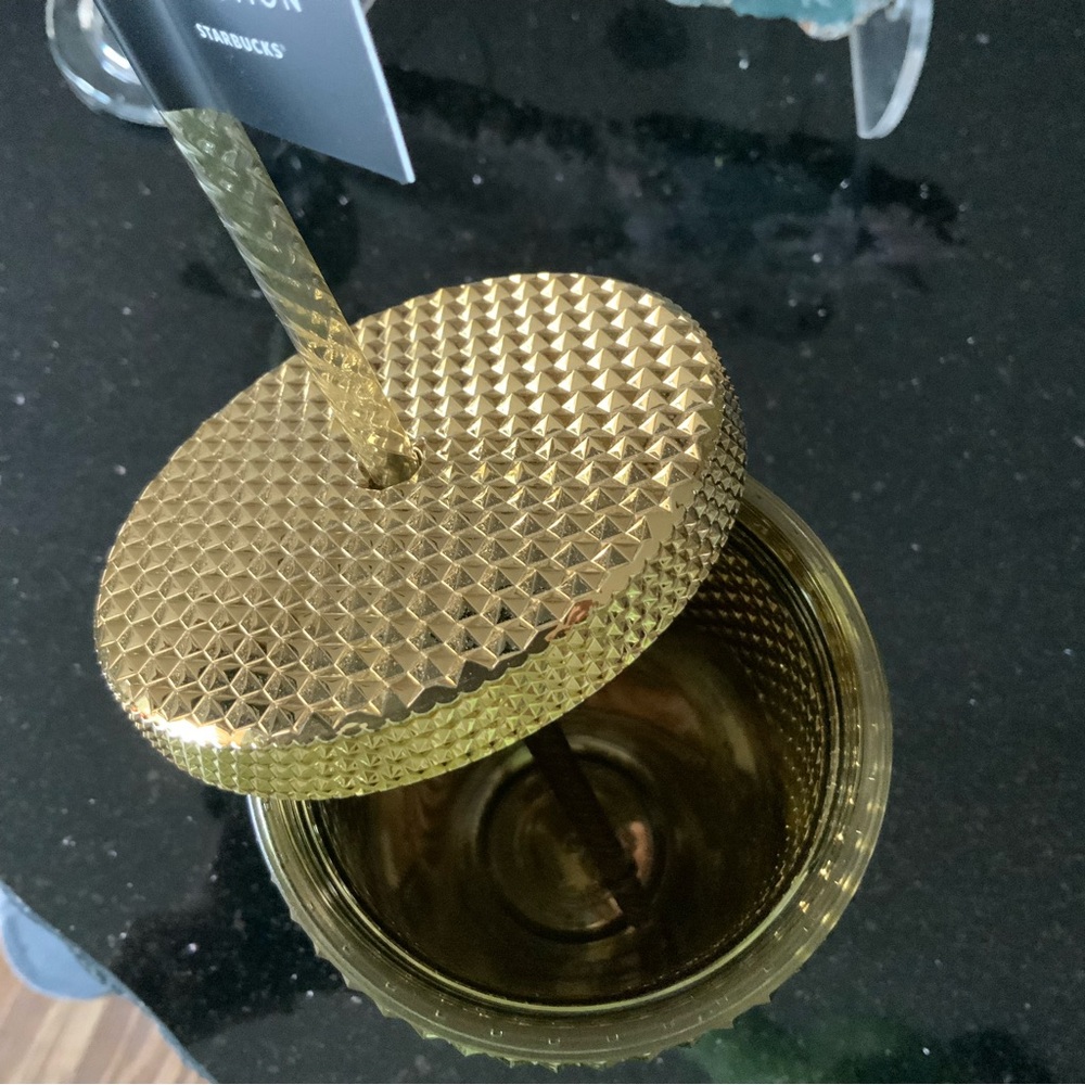 Starbucks Collectible Gold tumbler Las Vegas Limited Edition - Picture 4 of 7